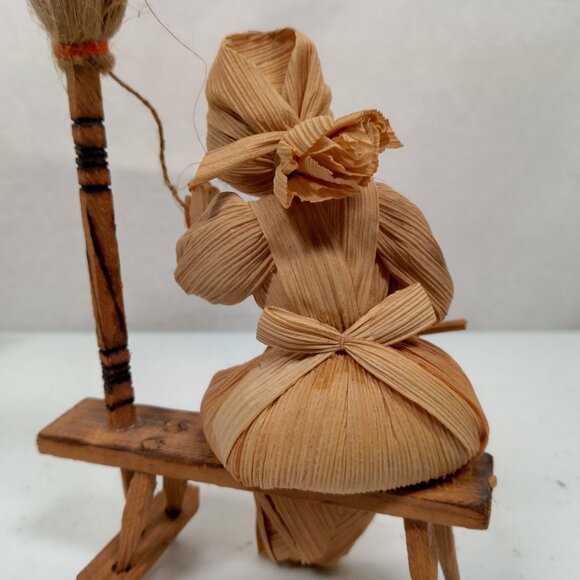 Vintage Hand Made Cornhusk Doll Pair Mom Daughter Woman Spinning Yarn Folk Art - Picture 6 of 16